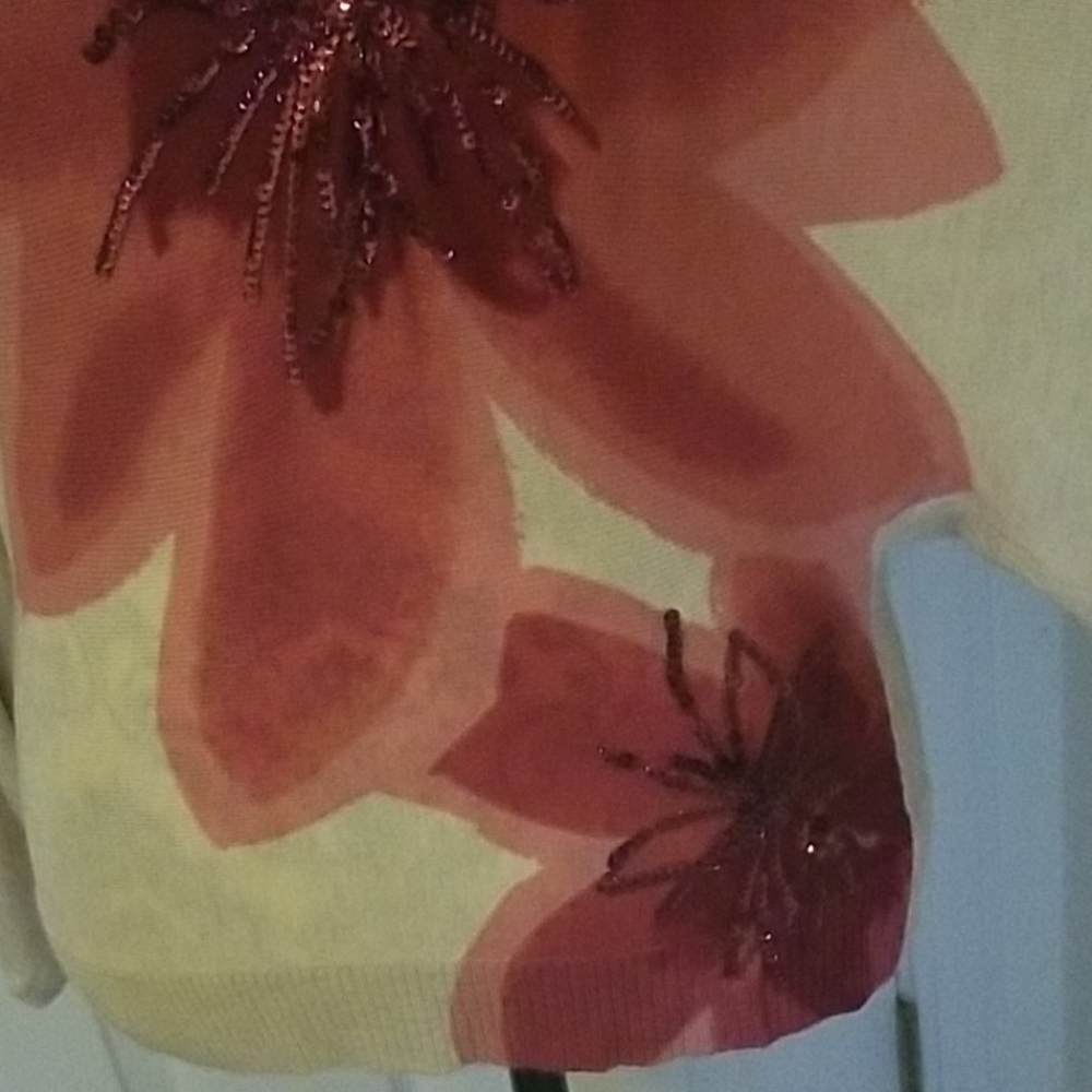Top - Picture 3 of 4